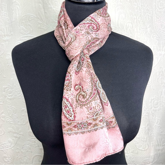 Echo Club 7 Silk VTG Oblong Pink Paisley Scarf - Picture 3 of 8